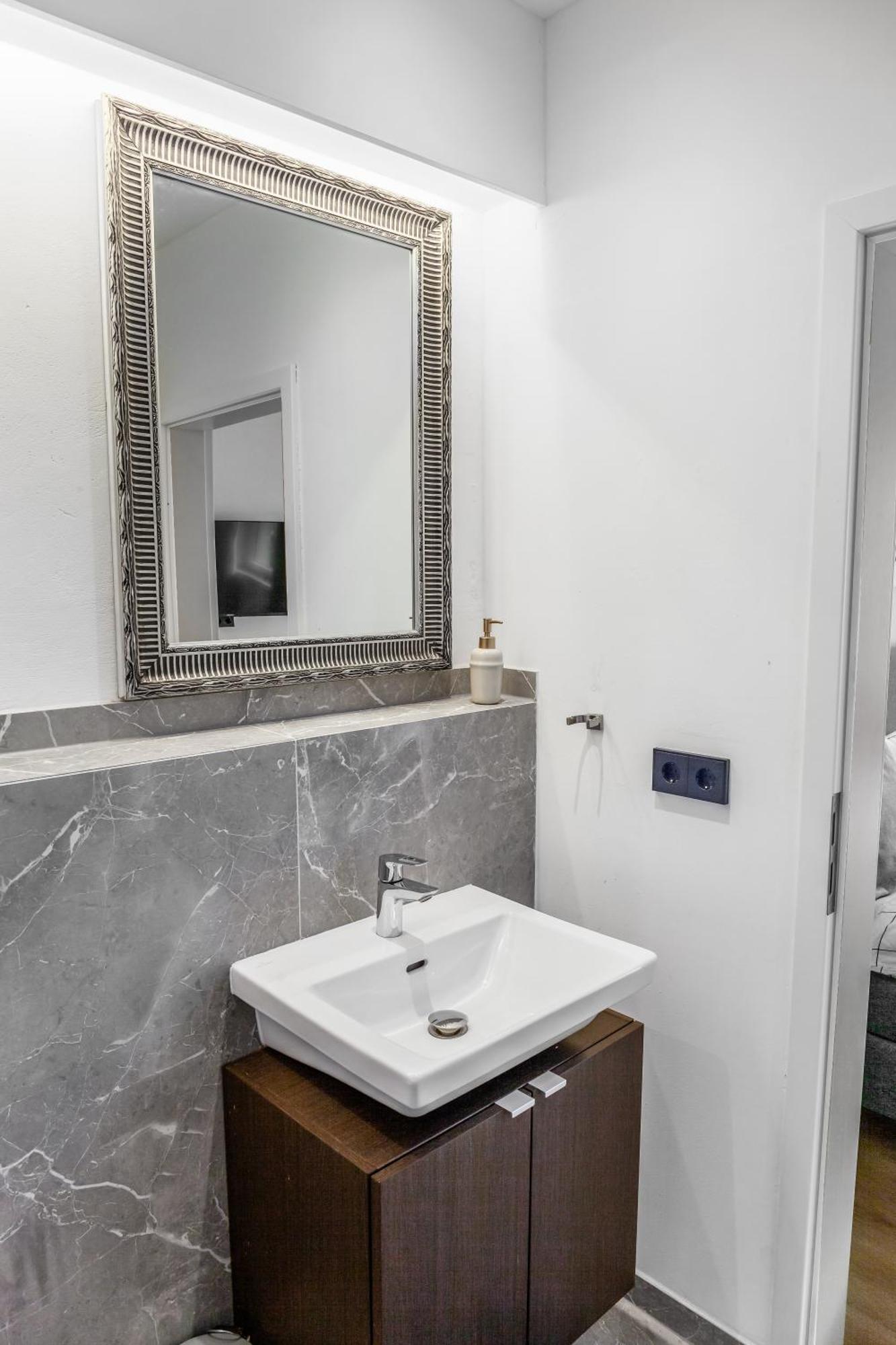 Modern Stay I Cosy & Central Apartments Koblenz  Ngoại thất bức ảnh